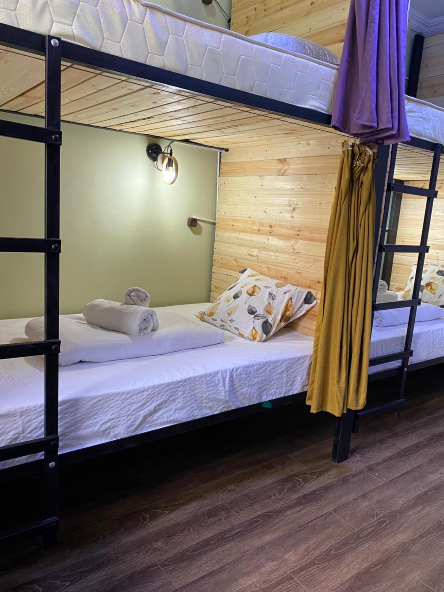 Отель Relax Station Кутаиси Экстерьер фото