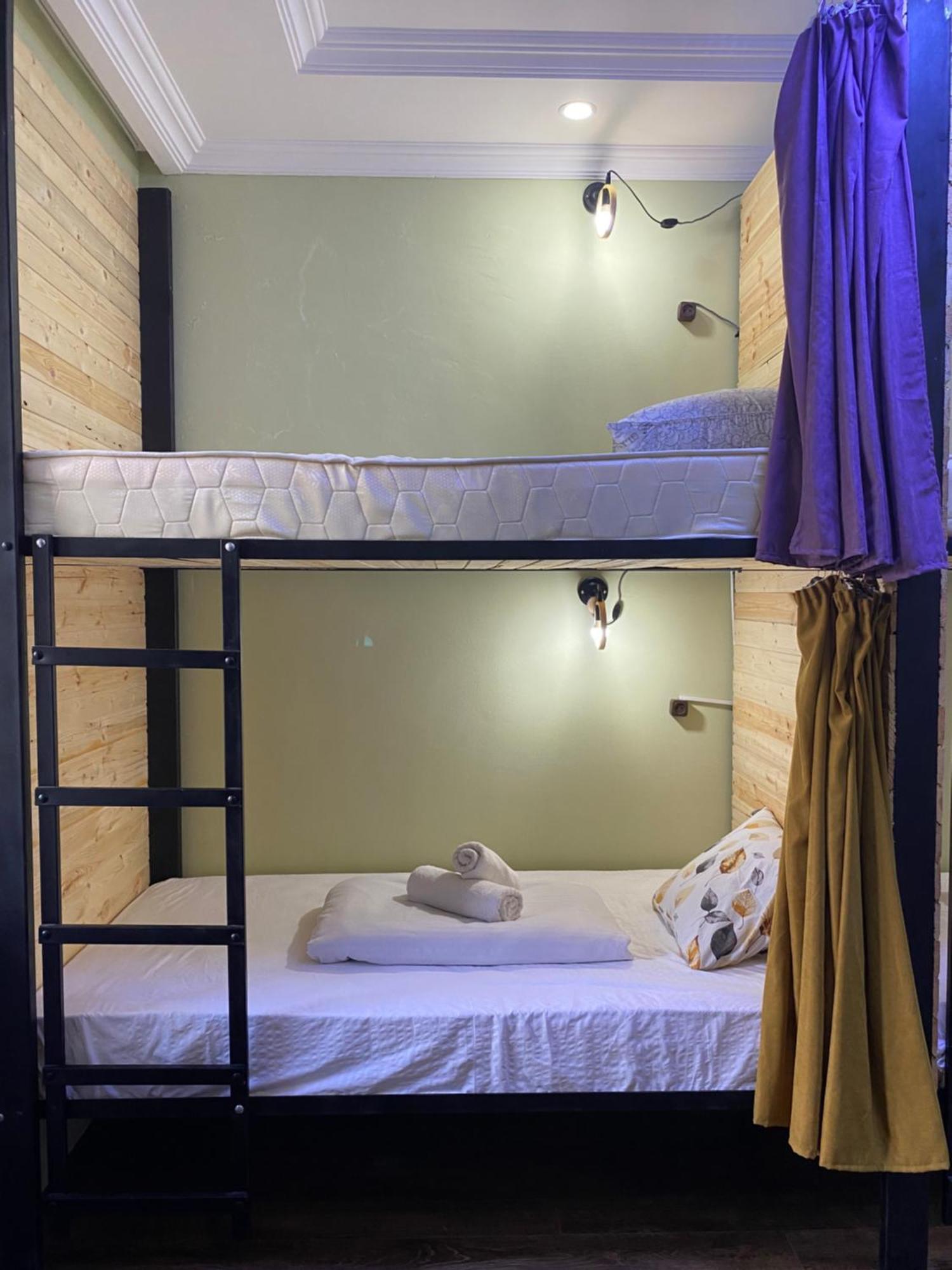 Отель Relax Station Кутаиси Экстерьер фото