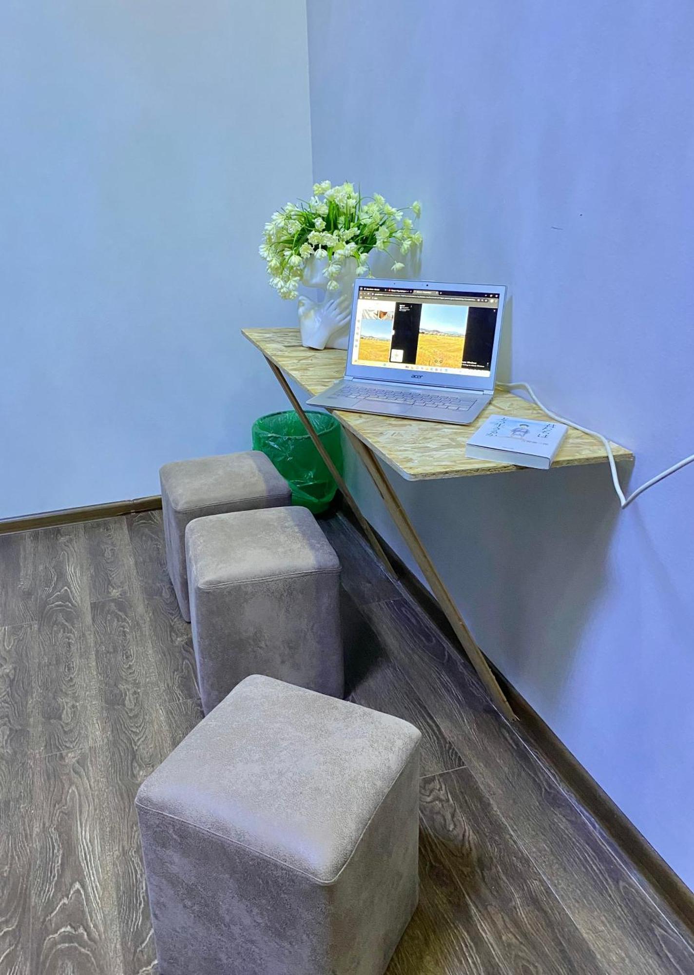 Отель Relax Station Кутаиси Экстерьер фото